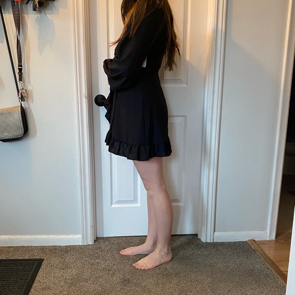 SIMONS Black Wrap Dress Long Sleeve - Picture 4 of 4